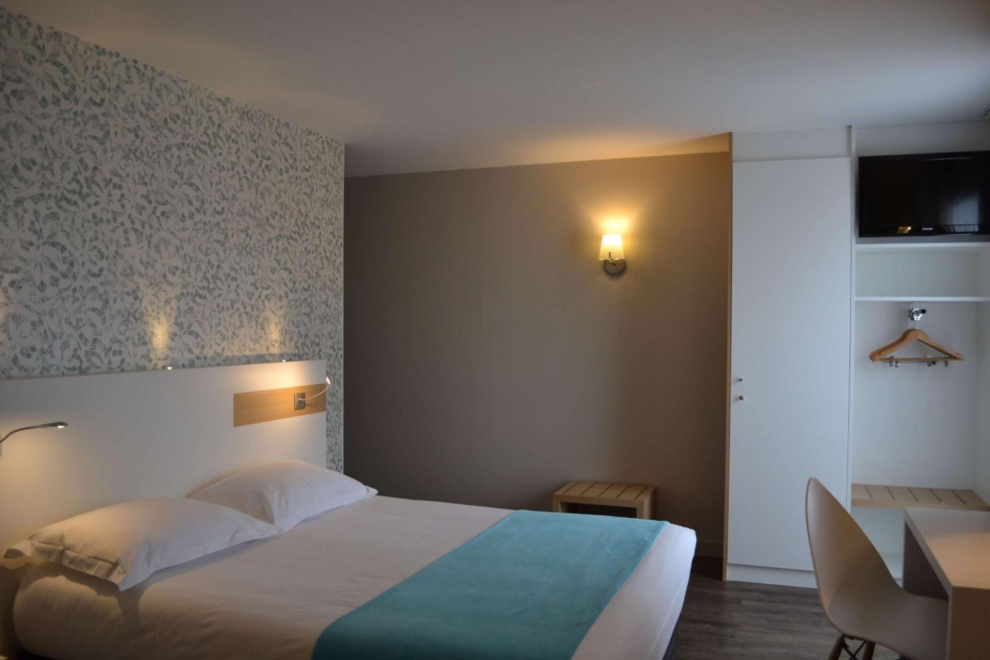 Brit Hotel Les Alizes Pornic Exteriör bild